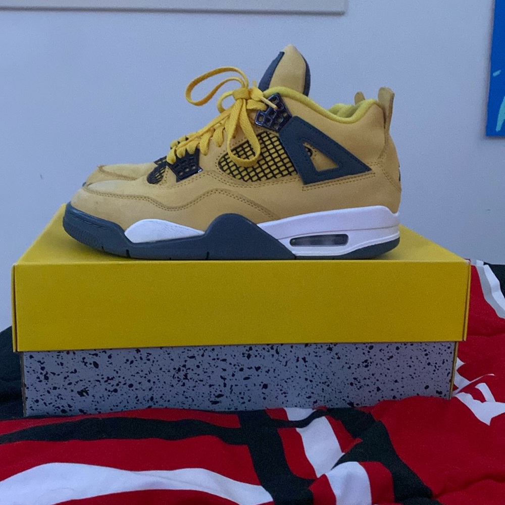 Air Jordan 4 Retro Lightning’s - Picture 1 of 1